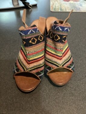 Roper Multicolor Aztec Wedge Mules with Tan Footbed